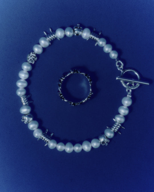 Disunion Pearl Bracelet