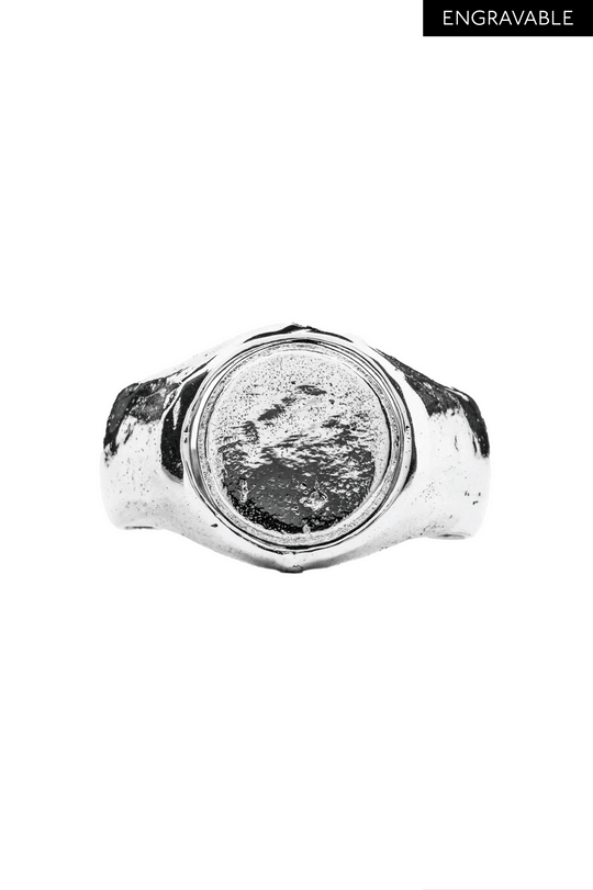 Revolve Signet
