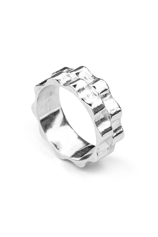 Oscillate Ring