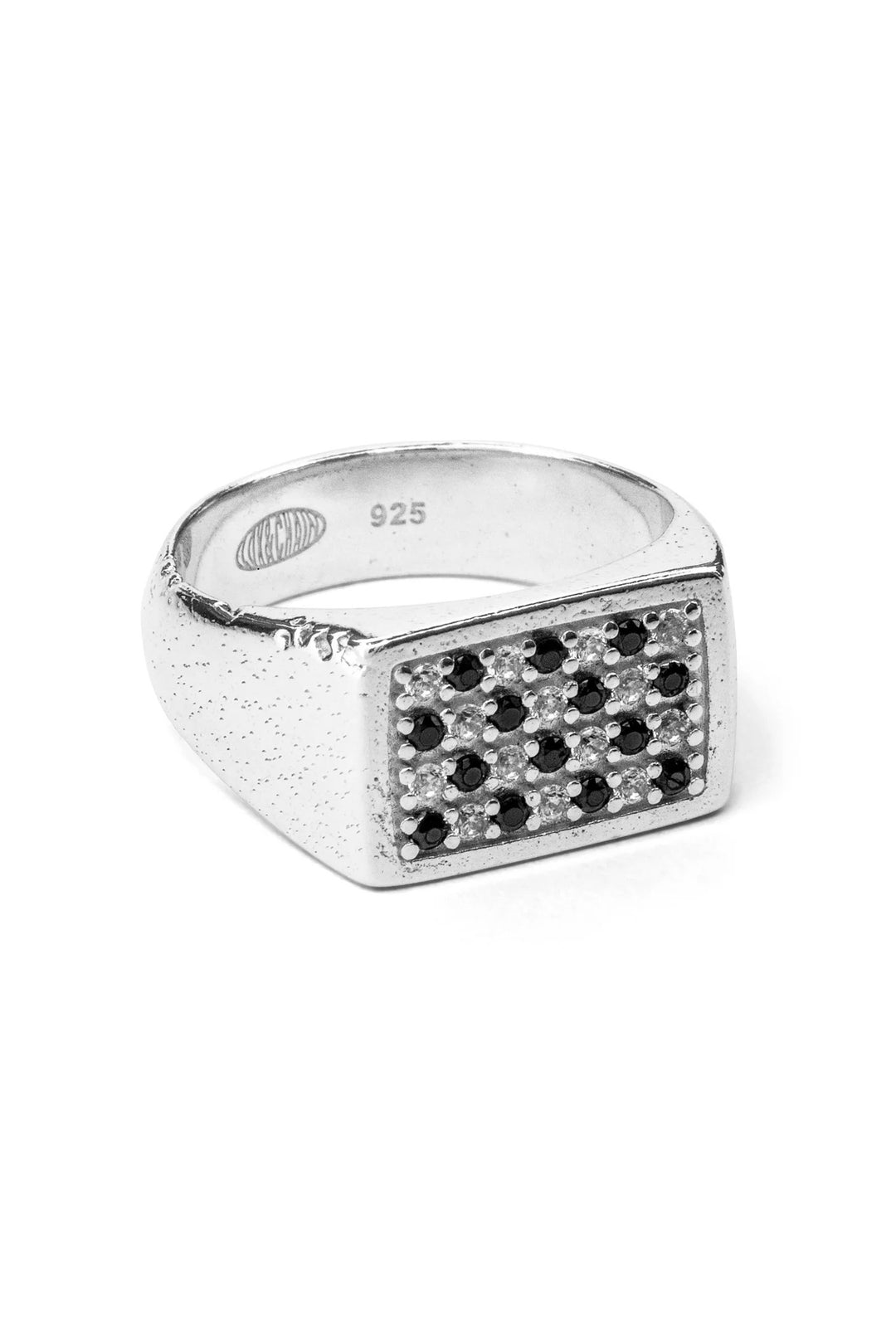 Pavé Chess Signet
