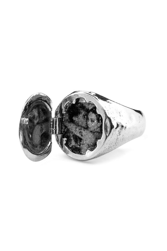 Memento Locket Signet